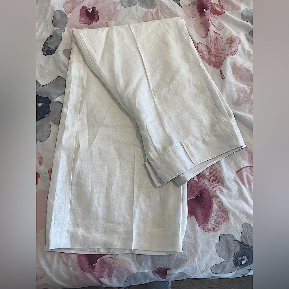 Beautiful wide leg 100% linen pants